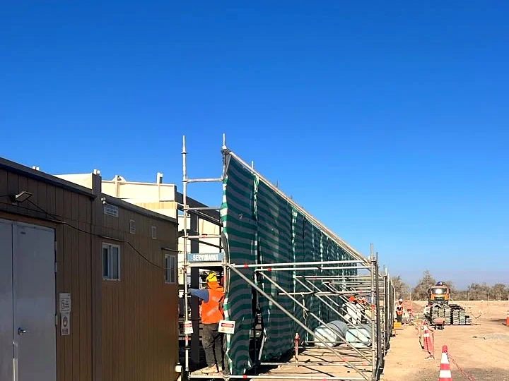Línea perimetral de obra en planta fotovoltaica