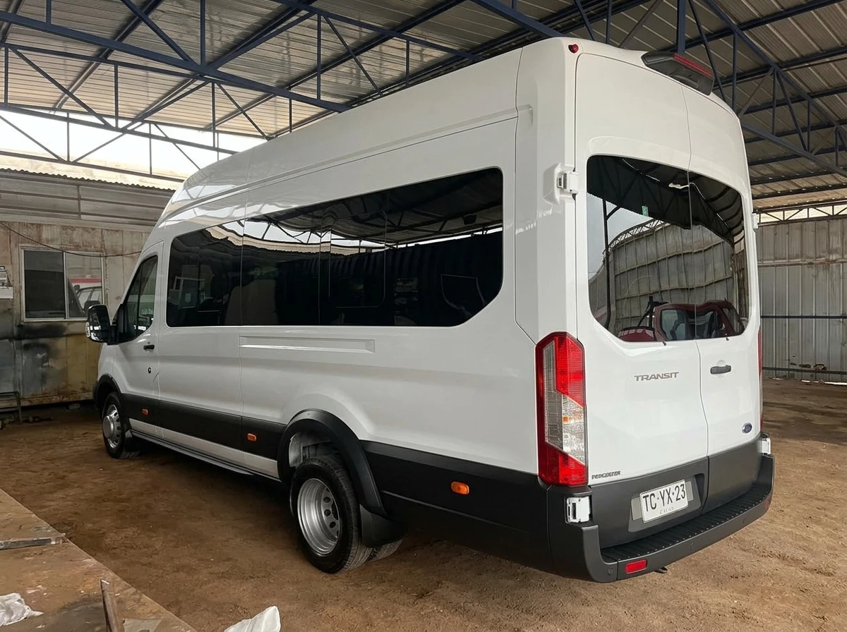 Ford Transit Diagonal Exterior