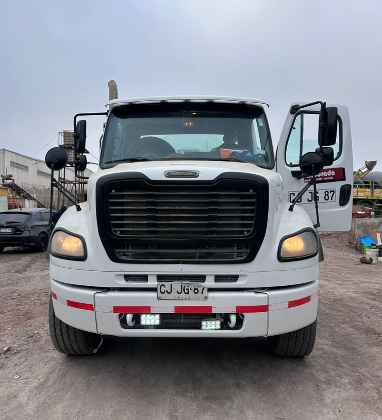 Mixer Freightliner M2 112