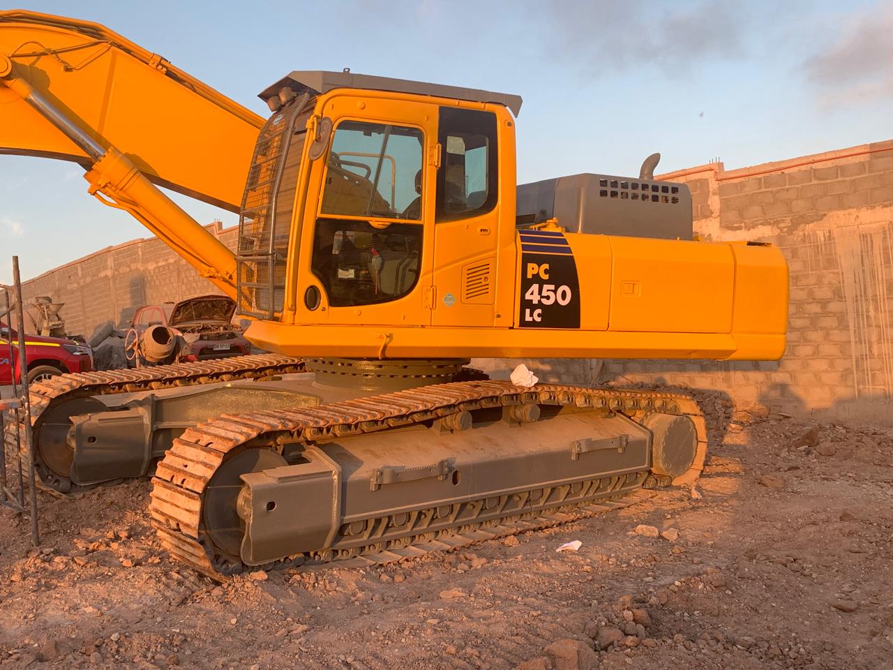 Excavadora Komatsu PC450
